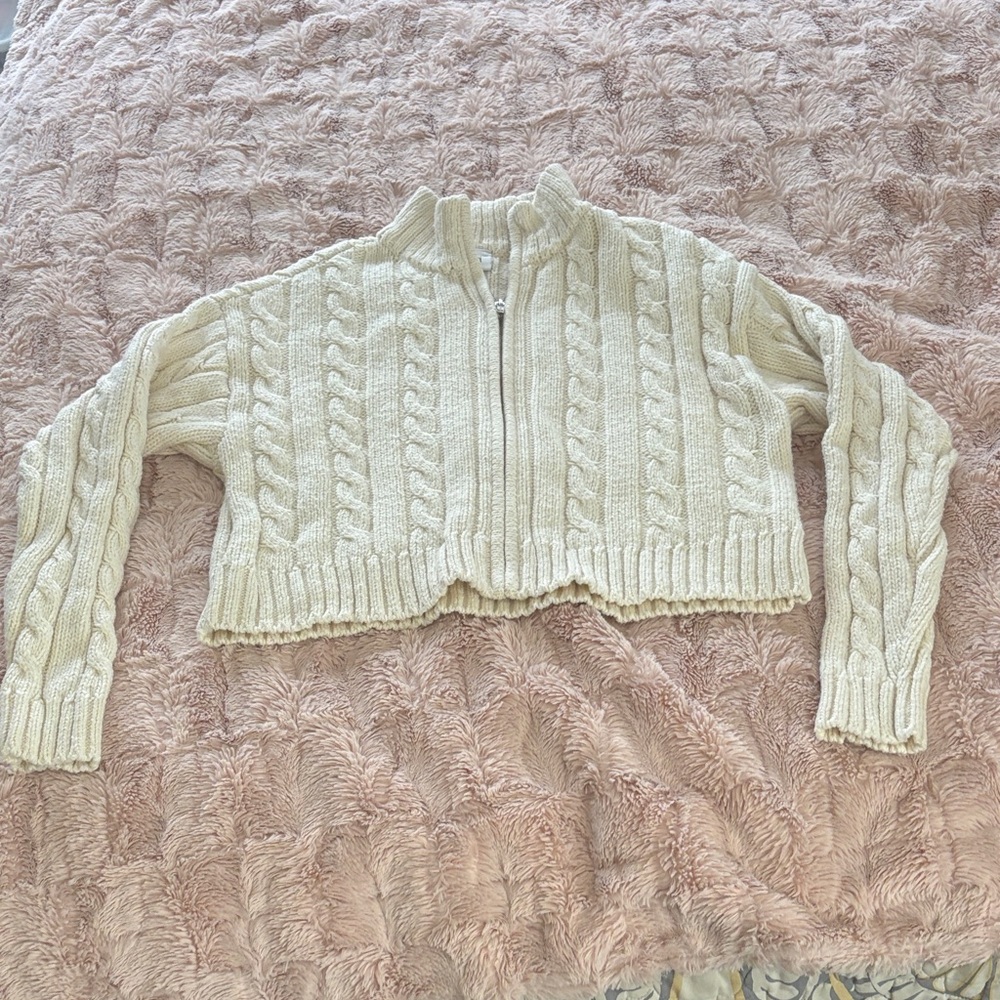 CABI Cropped Cream Cable-Knit Zip Front Sweater